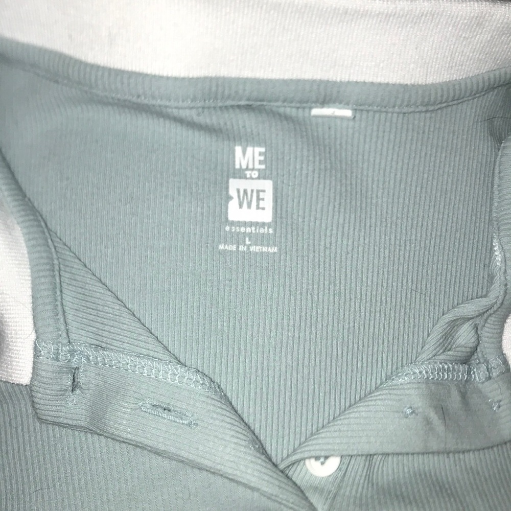 Collared Crop Top - Picture 2 of 4